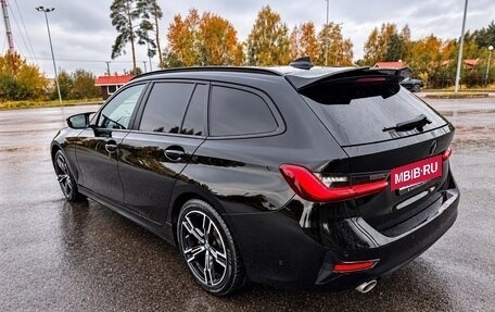 BMW 3 серия, 2019 год, 2 600 000 рублей, 14 фотография