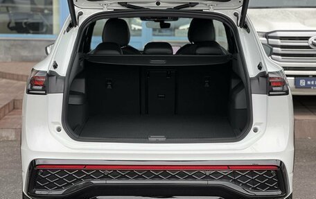 Volkswagen Tiguan, 2026 год, 4 850 000 рублей, 34 фотография