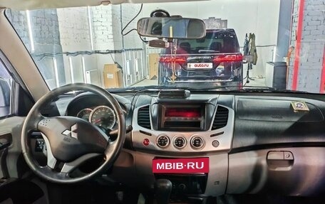 Mitsubishi L200 IV рестайлинг, 2011 год, 1 500 000 рублей, 5 фотография