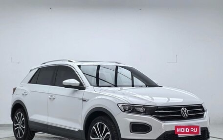 Volkswagen T-Roc I, 2022 год, 2 695 000 рублей, 6 фотография