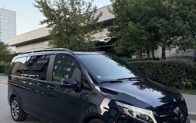 Mercedes-Benz V-Класс, 2019 год, 2 900 000 рублей, 1 фотография
