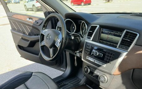 Mercedes-Benz GL-Класс, 2015 год, 2 900 000 рублей, 13 фотография