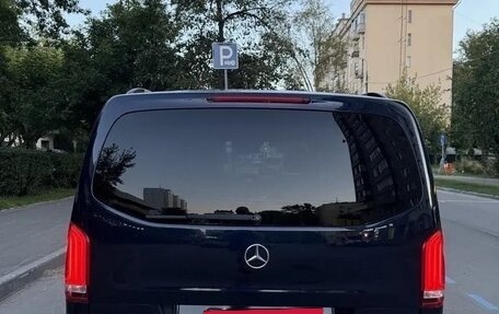 Mercedes-Benz V-Класс, 2019 год, 2 900 000 рублей, 3 фотография