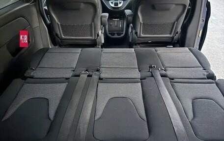 Mercedes-Benz V-Класс, 2019 год, 2 900 000 рублей, 7 фотография