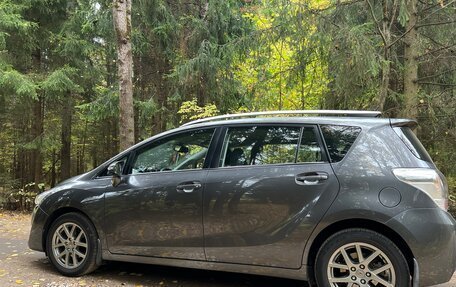 Toyota Verso I, 2014 год, 1 480 000 рублей, 4 фотография