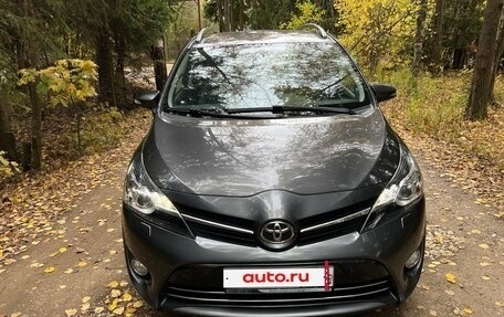 Toyota Verso I, 2014 год, 1 480 000 рублей, 2 фотография