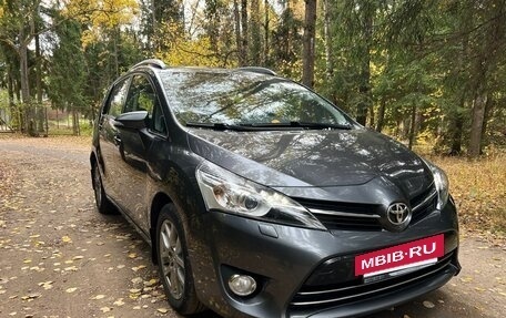 Toyota Verso I, 2014 год, 1 480 000 рублей, 9 фотография