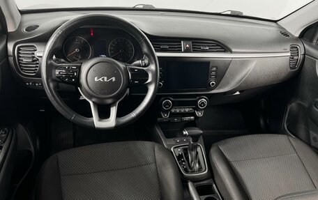 KIA Rio IV, 2021 год, 1 675 000 рублей, 6 фотография
