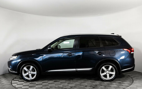 Mitsubishi Outlander III рестайлинг 3, 2019 год, 1 999 000 рублей, 8 фотография