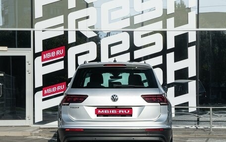Volkswagen Tiguan II, 2019 год, 2 150 000 рублей, 4 фотография