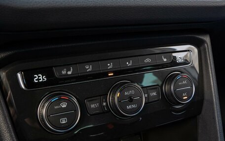 Volkswagen Tiguan II, 2019 год, 2 150 000 рублей, 15 фотография