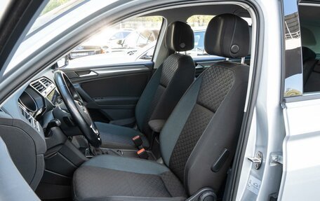 Volkswagen Tiguan II, 2019 год, 2 150 000 рублей, 10 фотография