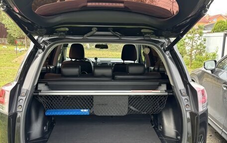 Toyota RAV4, 2016 год, 2 300 000 рублей, 2 фотография