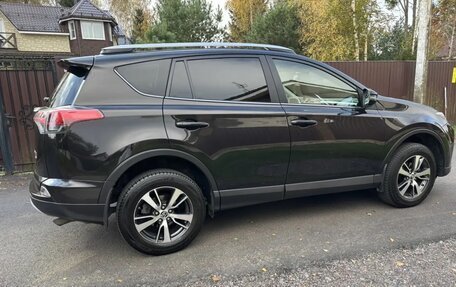 Toyota RAV4, 2016 год, 2 300 000 рублей, 9 фотография
