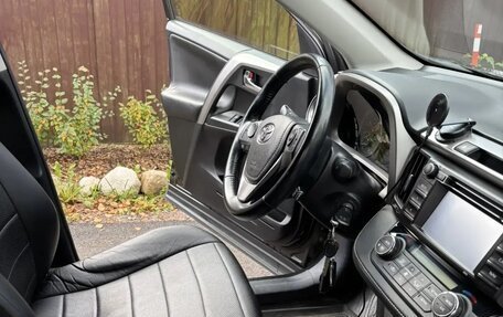 Toyota RAV4, 2016 год, 2 300 000 рублей, 4 фотография