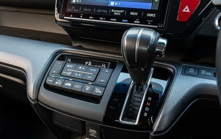 Honda Stepwgn IV, 2021 год, 2 650 000 рублей, 14 фотография