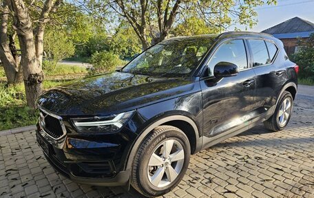 Volvo XC40 I, 2019 год, 2 499 000 рублей, 2 фотография