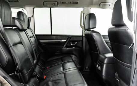 Mitsubishi Pajero IV, 2011 год, 1 999 000 рублей, 17 фотография