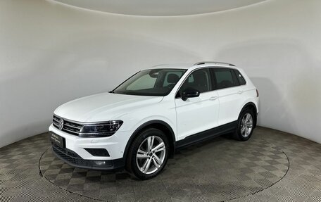 Volkswagen Tiguan II, 2019 год, 1 780 000 рублей, 1 фотография