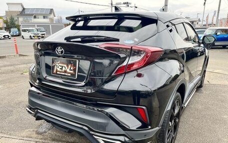 Toyota C-HR I рестайлинг, 2019 год, 1 690 000 рублей, 7 фотография