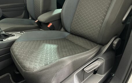 Volkswagen Tiguan II, 2019 год, 1 780 000 рублей, 10 фотография