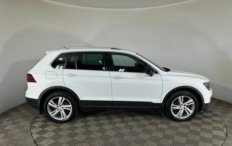 Volkswagen Tiguan II, 2019 год, 1 780 000 рублей, 4 фотография