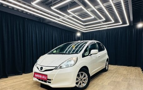 Honda Fit III, 2013 год, 959 000 рублей, 1 фотография
