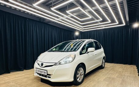 Honda Fit III, 2013 год, 959 000 рублей, 2 фотография