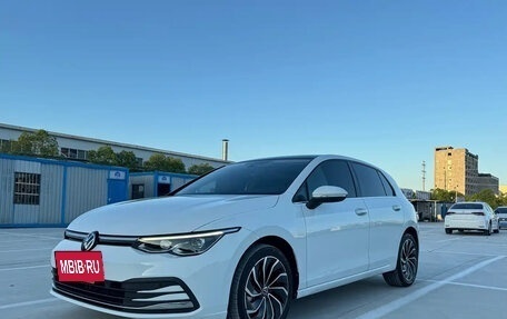 Volkswagen Golf VIII, 2023 год, 1 535 000 рублей, 3 фотография