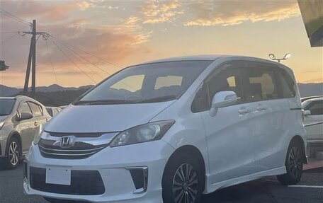 Honda Freed I, 2015 год, 862 000 рублей, 3 фотография