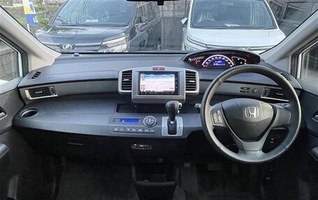 Honda Freed I, 2015 год, 862 000 рублей, 20 фотография
