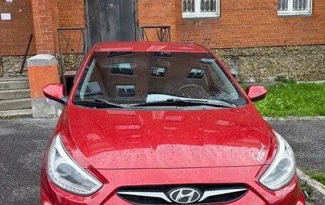 Hyundai Solaris II рестайлинг, 2013 год, 680 000 рублей, 3 фотография