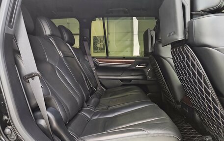 Lexus LX III, 2017 год, 8 300 000 рублей, 26 фотография