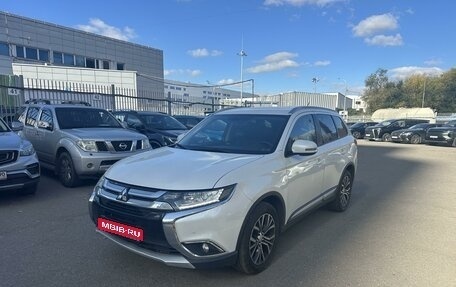 Mitsubishi Outlander III рестайлинг 3, 2015 год, 1 799 000 рублей, 1 фотография