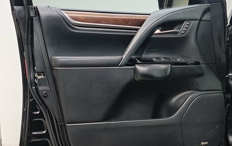Lexus LX III, 2017 год, 8 300 000 рублей, 35 фотография