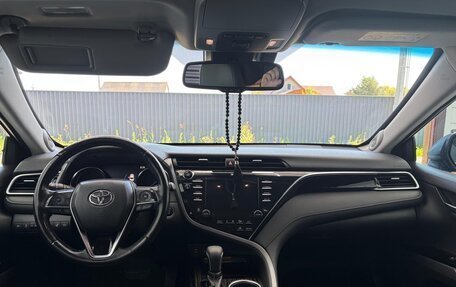 Toyota Camry, 2020 год, 2 590 000 рублей, 5 фотография