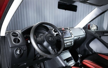 Volkswagen Tiguan I, 2010 год, 850 000 рублей, 14 фотография