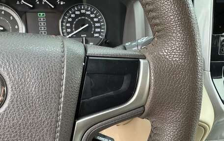 Toyota Land Cruiser 200, 2020 год, 7 690 000 рублей, 17 фотография
