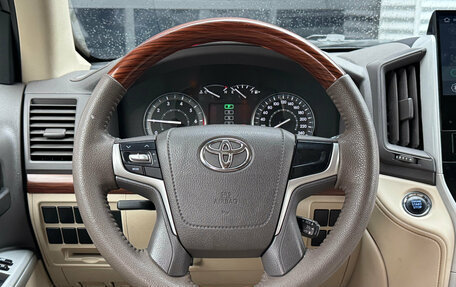Toyota Land Cruiser 200, 2020 год, 7 690 000 рублей, 15 фотография