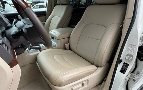 Toyota Land Cruiser 200, 2020 год, 7 690 000 рублей, 24 фотография
