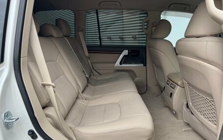 Toyota Land Cruiser 200, 2020 год, 7 690 000 рублей, 28 фотография