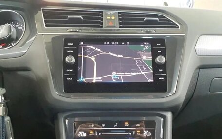 Volkswagen Tiguan II, 2022 год, 2 272 000 рублей, 9 фотография