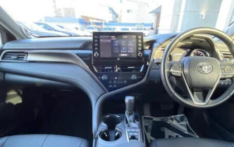 Toyota Camry, 2021 год, 3 300 000 рублей, 7 фотография