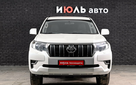 Toyota Land Cruiser Prado 150 рестайлинг 2, 2022 год, 4 895 000 рублей, 3 фотография