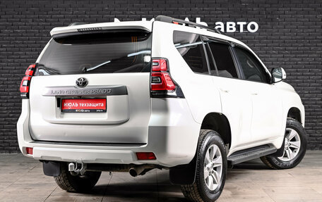 Toyota Land Cruiser Prado 150 рестайлинг 2, 2022 год, 4 895 000 рублей, 5 фотография