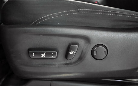 Toyota Land Cruiser Prado 150 рестайлинг 2, 2022 год, 4 895 000 рублей, 18 фотография