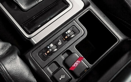 Toyota Land Cruiser Prado 150 рестайлинг 2, 2022 год, 4 895 000 рублей, 13 фотография