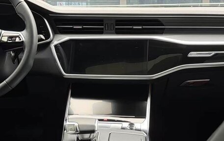 Audi A6, 2023 год, 5 000 000 рублей, 14 фотография
