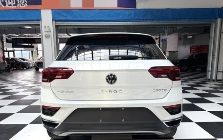 Volkswagen T-Roc I, 2022 год, 1 966 666 рублей, 5 фотография