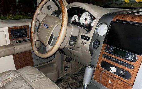 Ford F-150 XIII, 2004 год, 900 000 рублей, 6 фотография